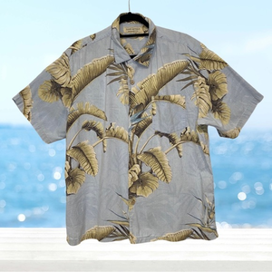 Island Republic Men’s Light Blue & Tan Floral Hawaiian Shirt Size Large